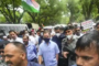 सचिन पायलट समेत कई विधायक गिरफ्तार - राहुल के।समर्थन में कांग्रेस मुख्यालय जाते दिल्ली पुलिस ने किया गिरफ्तार