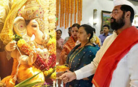 मुंबई में गणपति बप्पा की धूम ,देश भर में बप्पा का आगमन.... मुंबई में सीएम शिंदे ने की पूजा अर्चना।