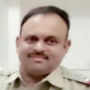 कुलाबा सीनियर पीआई विजय धोपावकर 