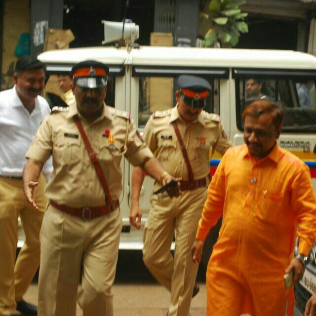 उर्दू अखबार के कार्यालय में गुंडई करने वाले 10 से 15 लोगों के खिलाफ़ नागपाड़ा पुलिस थाने में मामला दर्ज