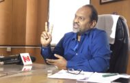 बीएमसी ने जिस बिल्डर को ब्लैक लिस्टेड किया , महाराष्ट्र सरकार के मंत्री महादेव जानकर उसे अवार्ड से सम्मानित करेंगे