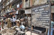 मुंबई के मशहूर चीटर बिल्डर तबरेज़ रबर वाला को एक और झटका , लंबी सिमेंट चाल रिडिवेलपमेंट प्रोजेक्ट से भी बीएमसी ने खदेड़ बाहर किया