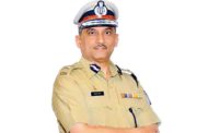 मुंबई पुलिस कमिश्नर के आदेश पर डांस बार में अश्लील डांस करने  हुई पर कार्रवाई , पुलिस महकमा में मचा हड़कंप