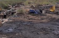 मुंबई के जवाहर द्वीप से कचरा साफ़ करने का लिया ठेका ,  और करोड़ों का अवैध तेल ही साफ कर दिया  , तफ्तीश जारी