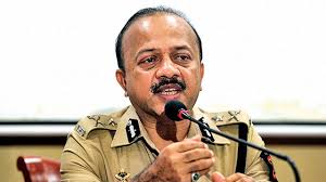 पलांदे का पत्र  ,देवेन भारती और अंडरवर्ल्ड के रिश्तों को लेकर विजय पलांदे के पत्र ने मचाई सनसनी