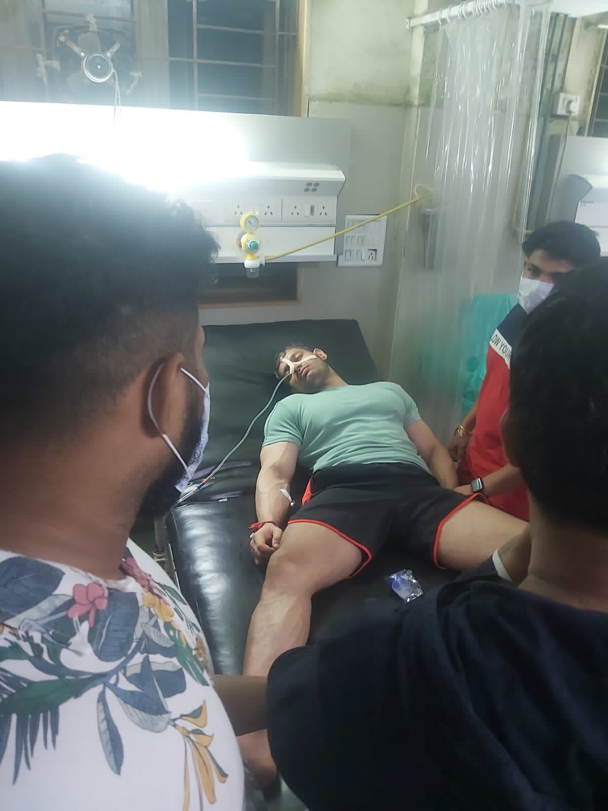 फिल्मों का फ्लॉप बी ग्रेड ऐक्टर और सोशल साइट का विलन.. साहिल खान का सुनें मनोज पाटिल को धमकाने वाला बोल बचन