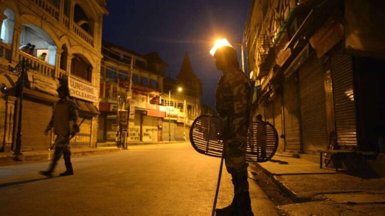 महाराष्ट्र में तीसरी लहर की आशंका-कोरोना के बढ़ते मामलों पर नाईट कर्फ्यू के आसार