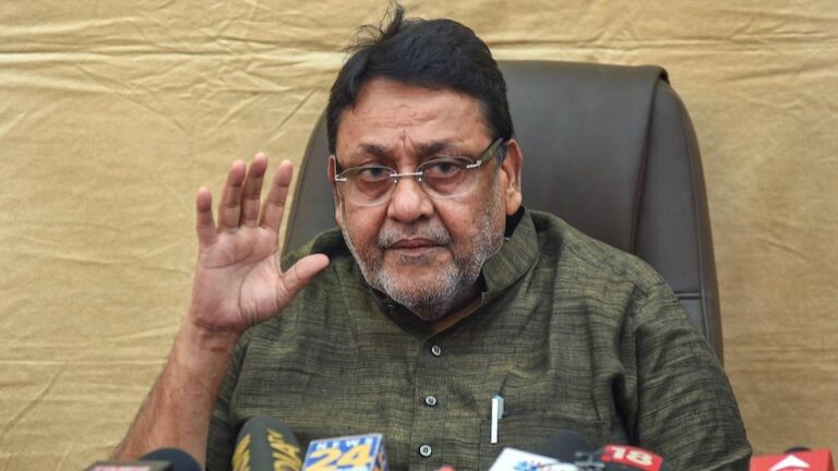संकट में घिरे एनसीपी नेता नवाब मलिक - हाईकोर्ट के रोक के बावजूद दिये बयानों पर नोटिस जारी