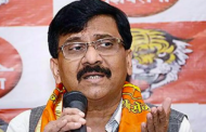 सत्ता परिवर्तन की दिशा में बढ़ता महाराष्ट्र - शरद पवार के रात्रि भोज में शामिल गडकरी और राउत के बीच अहम बातचीत