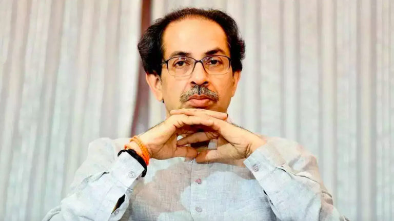 अब शिवसेना के सांसदों में बगावत की आशंका, उद्धव ठाकरे ने भावना गवली को किया व्हिप पद से मुक्त