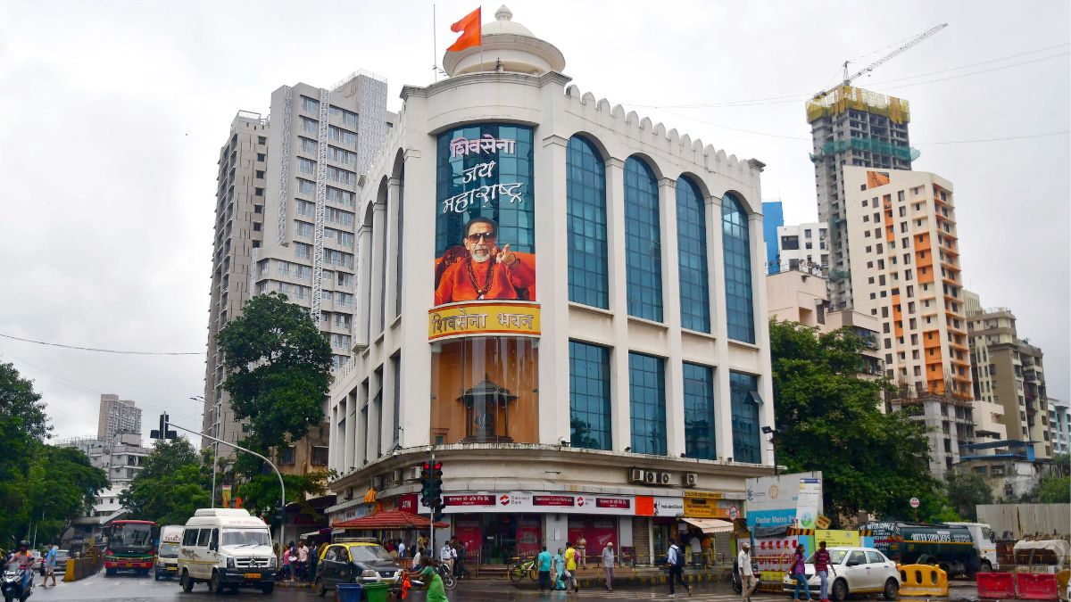 मुंबई में बनेगा शिंदे गुट का नया शिवसेना भवन ,एकनाथ शिंदे लगाएंगे अंतिम मोहर, दादर में चिन्हित की गई भूमि