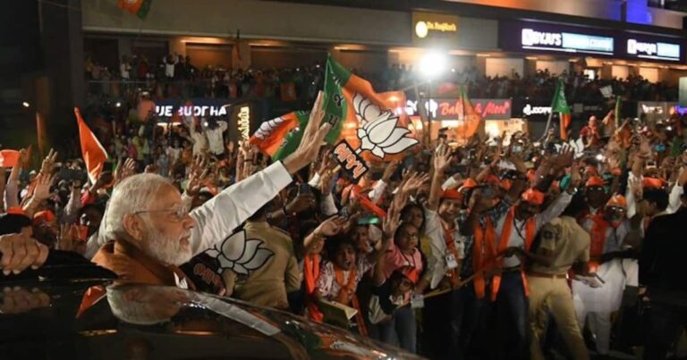 चुनावी रैली में पीएम मोदी की सुरक्षा में चूक, ड्रोन कैमरा चलाते 3 गिरफ्तार