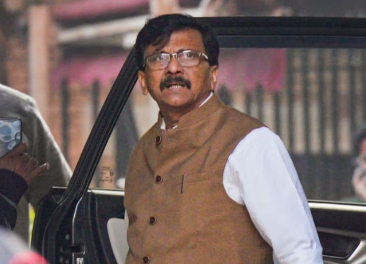 अब मुश्किलों में घिरते शिवसेना सांसद संजय राउत ,विशेषाधिकार हनन का प्रस्ताव राज्यसभा भेजने की तैयारी।