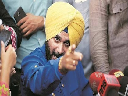 राहुल गांधी की क्रांति सरकार को हिला देगी ,जेल से रिहा हुए सिध्धु के निशाने पर भाजपा ,10 माह बाद जेल से निकलने पर सिध्धु का जोरदार स्वागत।