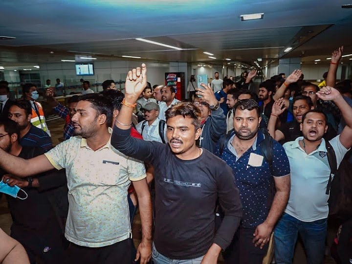 ऑपरेशन कावेरी के तहत फंसे यात्रियों का पहला जत्था पंहुचा भारत ,सूडान में जारी हिंसा के बीच फंसे यात्रियों की वापसी शुरू।