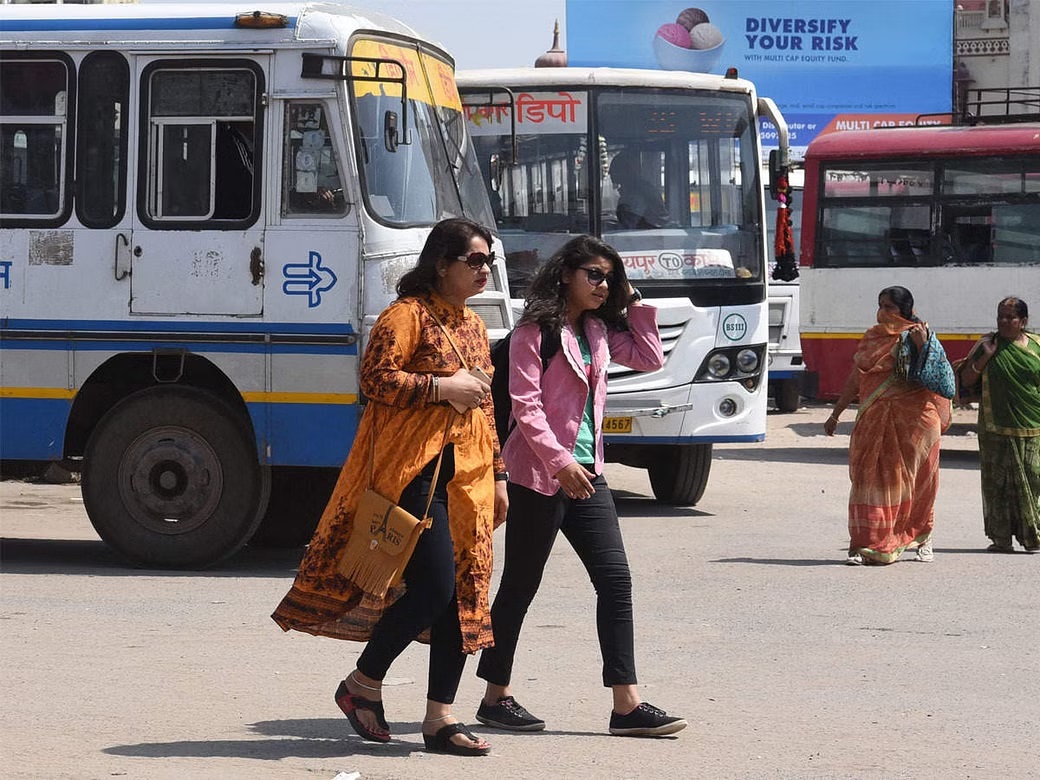 चुनावी साल में सीएम गहलोत का विपक्ष को बड़ा झटका ,राज्य की महिलाओं को आज से वॉल्वो बस में सफर हुआ फ्री ,प्रस्ताव के समय सीएम गहलोत ने सचिन पायलट पर भी कसा तंज।