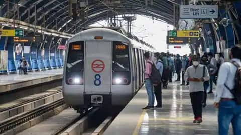 दिल्ली मेट्रो में मिली शराब ले जाने की इजाज़त ,सीआईएसएफ और मेट्रो के बीच साझा आदेश हुआ जारी।