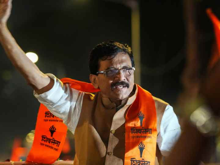 भाजपा ने स्वयं मान लिया राहुल गांधी को 2024 का पीएम ,मणिपुर हिंसा पर शिवसेना के निशाने पर मोदी तो राहुल गांधी का किया समर्थन।