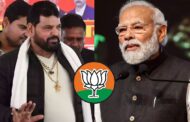मोदी के मंत्री ब्रजभूषण पर चलेगा यौन उत्पीड़न का मुकदमा ,दिल्ली पुलिस की चार्जशीट में मंत्री पर छेड़खानी का आरोप साबित।
