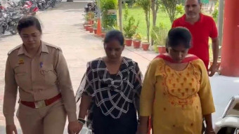 लखनऊ से 100 करोड़ ठग मामले में महिला गिरफ्तार ,आरोपी ठग नीलम पर 25 हजार का ईनाम और दर्जन भर मुकदमों की फेहरिस्त।