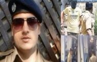 गन पॉइंट पर मुस्लिम महिला से लगवाए नारे , आरोपी पुलिस कर्मी सेवा से हुआ बर्खास्त ,मुंबई जयपुर सुपरस्टार ट्रेन की घटना।