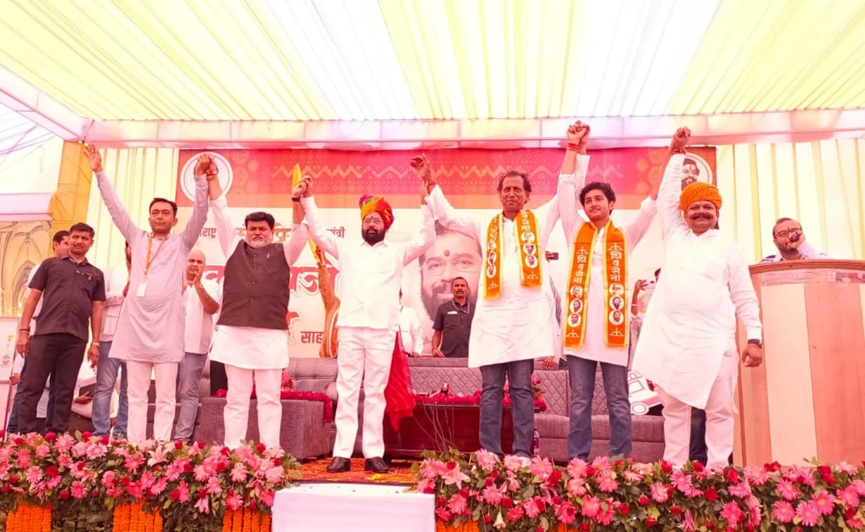 राजस्थान के चुनावी साल में कांग्रेस को बड़ा झटका , लाल डायरी का ज़िक्र कर चर्चा में बने पूर्व मंत्री शिवसेना में शामिल।