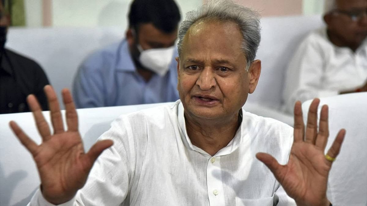 बिहार की तर्ज पर राजस्थान में भी सत्ता वापसी का कांग्रेसी फार्मूला ,कांग्रेस की बैठक में सीएम गहलोत का प्रस्ताव.... कांग्रेस सरकार की योजनाओं को देशभर में लागू करने की मांग।