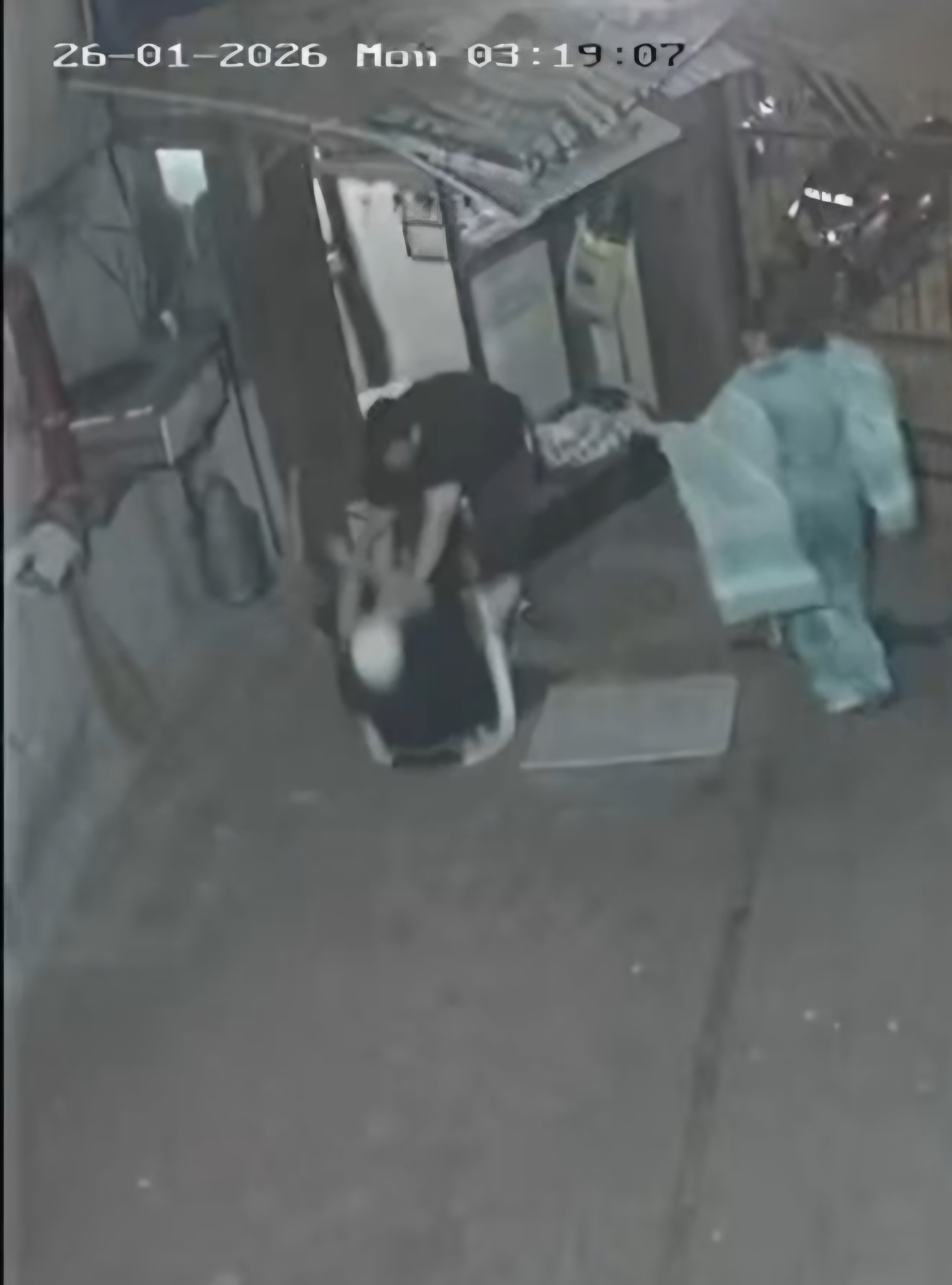 वॉचमैन को पीट पीट कर मर डाला ,कोई एफ.आई.आर तक दर्ज नहीं हुई