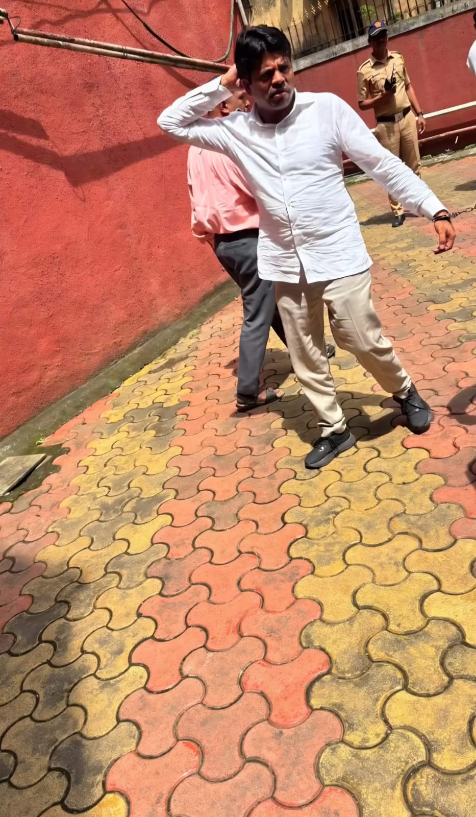 गोडरेज प्रॉपर्टीज की शिकायत पर Orris Infrastructure के MD अमित गुप्ता समेत अन्य के खिलाफ FIR दर्ज ,गुप्ता गिरफ़्तार