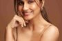 Model Antara Mukherjee High Voltage Drama - बिना टिकट यात्रा कर रही मॉडल ने बांद्रा टर्मिनस पर काटा हंगामा टीटीई और महिला आरपीएफ कर्मियों को किया जख्मी