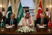 Saudi Pakistan Turkey Defence Pact - सऊदी अरब, पाकिस्तान और तुर्की ने मक्का में ऐतिहासिक त्रिपक्षीय रक्षा समझौते पर किए हस्ताक्षर, भारत ने जताई प्रतिक्रिया
