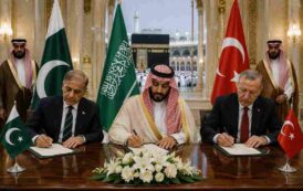 Saudi Pakistan Turkey Defence Pact - सऊदी अरब, पाकिस्तान और तुर्की ने मक्का में ऐतिहासिक त्रिपक्षीय रक्षा समझौते पर किए हस्ताक्षर, भारत ने जताई प्रतिक्रिया