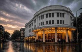 BMC Proposes Theatre Tax Hike State Nod Awaited - मुंबई में सिनेमाघरों और नाट्यगृहों पर टैक्स बढ़ाने की तैयारी - बीएमसी ने भेजा थिएटर टैक्स में भारी बढ़ोतरी का प्रस्ताव, राज्य सरकार की मंजूरी का इंतजार