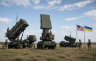 Trump Signs Russia Sanctions Law India Tariff Threat - रूसी तेल खरीद पर अमेरिका का कड़ा कदम - डोनाल्ड ट्रंप ने रूस प्रतिबंध कानून पर किए हस्ताक्षर, भारत और चीन पर मंडराया 100  % तक टैरिफ का खतरा