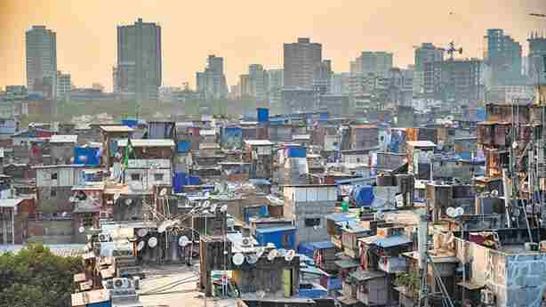 Pushback Against BMC Slum Demolition Drive Taller Than 14 Feet - 14 फीट से ऊंची झोपड़ियों पर बीएमसी की कार्रवाई के खिलाफ बढ़ा विरोध - कानूनी नोटिस और राजनीतिक दलों ने उठाए सवाल