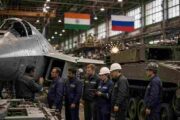 India Russia Defence Manufacturing Co Production Under Watch - भारत-रूस रक्षा संबंधों में बड़े रणनीतिक बदलाव पर दुनिया की नजर खरीदार-विक्रेता मॉडल छोड़ अब संयुक्त सह-उत्पादन और स्थानीय विनिर्माण पर जोर