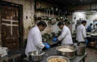 FDA Suspends Licences Olympia Coffee House Nair Hospital Canteen Mumbai - स्टोर रूम में शौचालय, अस्वच्छ पानी और कॉकरोच मिलने पर बड़ी कार्रवाई त्योहारों के सीजन को देखते हुए आयुक्त तुकाराम मुंडे के निर्देश पर ताबड़तोड़ छापे।