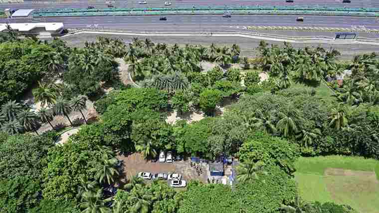 20 BMC Open Spaces - मुंबई में 20 प्रमुख सार्वजनिक मैदान अब भी निजी कब्जों में कैद बीएमसी ऑडिट के बावजूद वापस नहीं मिले ओपन स्पेसेज, सामाजिक कार्यकर्ताओं ने उठाए सवाल