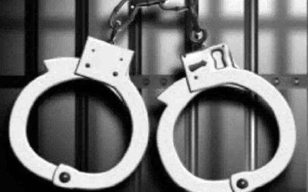 Mumbai Borivali Police - बोरीवली पुलिस स्टेशन का पीएसआई 1.3 लाख की रिश्वत लेते रंगे हाथों गिरफ्तार  एसीबी ने बिछाया जाल, गिरफ्तारी से बचाने के नाम पर मांगी थी घूस